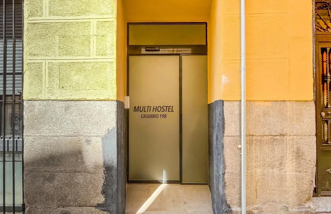Multi Hostel Calvario-1